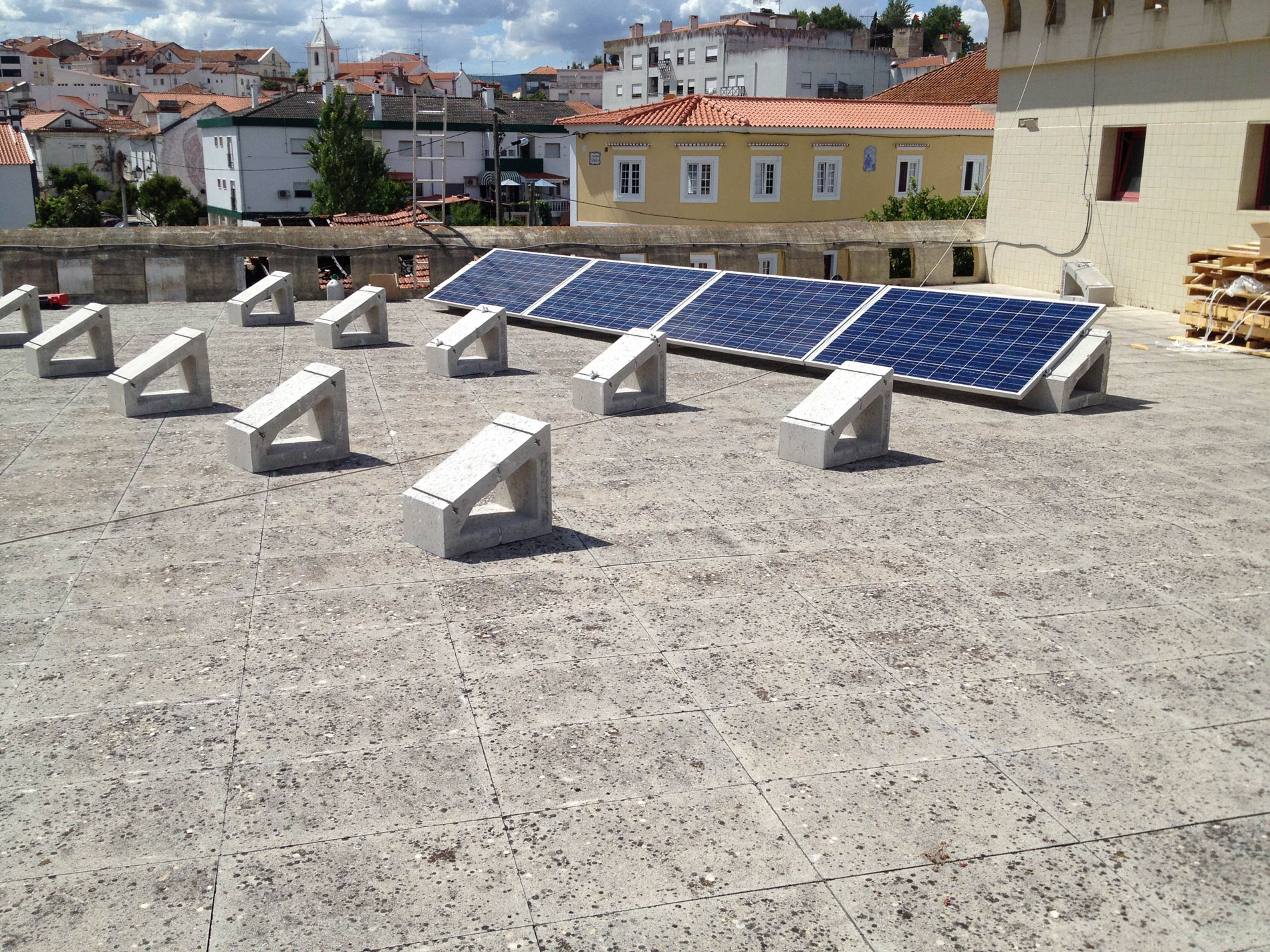 Soporte panel solar tejado SOLARBLOC