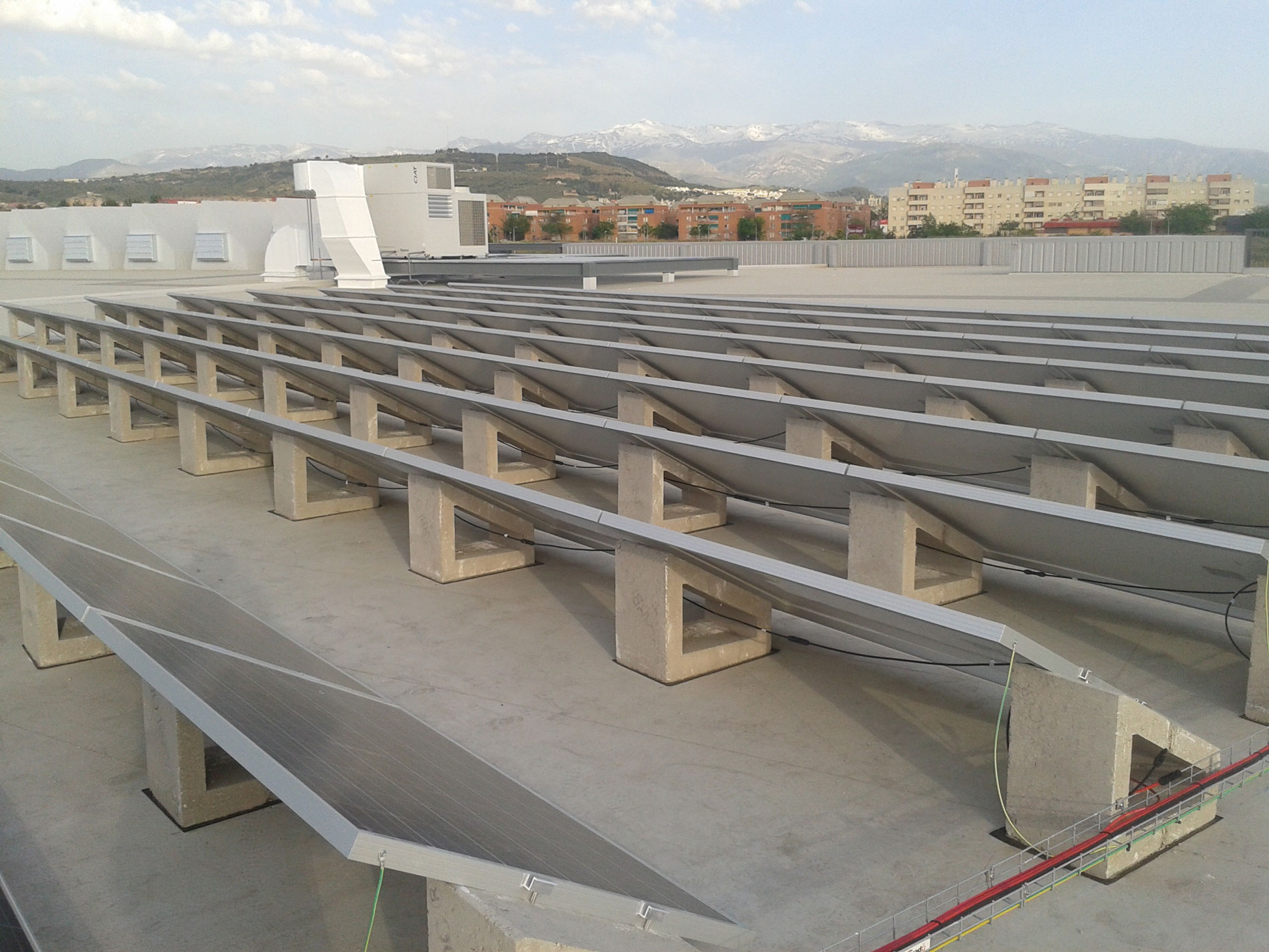Soportes para paneles solares sobre tejas SOLARBLOC